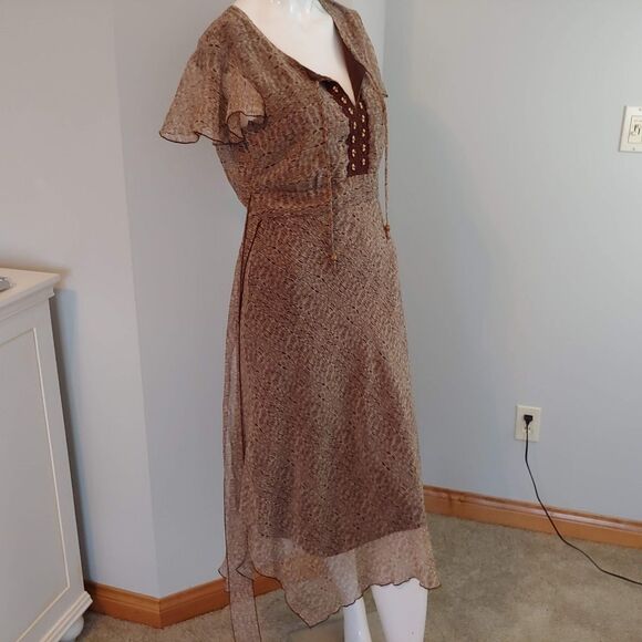 Womens 12 Dressbarn dress with belt sleeveless tan - Picture 2 of 7